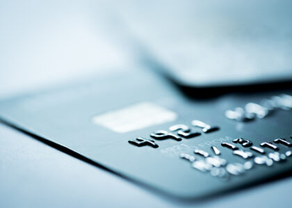 クレジットカードの現金化は確実に高額な現金を得る事ができる。